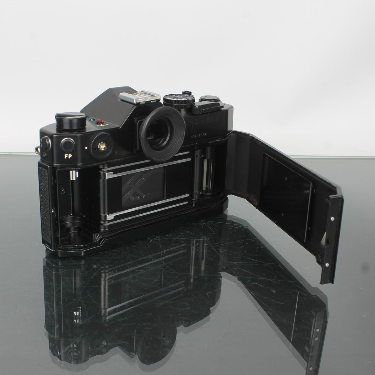 Yashica TL Electro X + Auto Yashinon 50mm f/1.7
