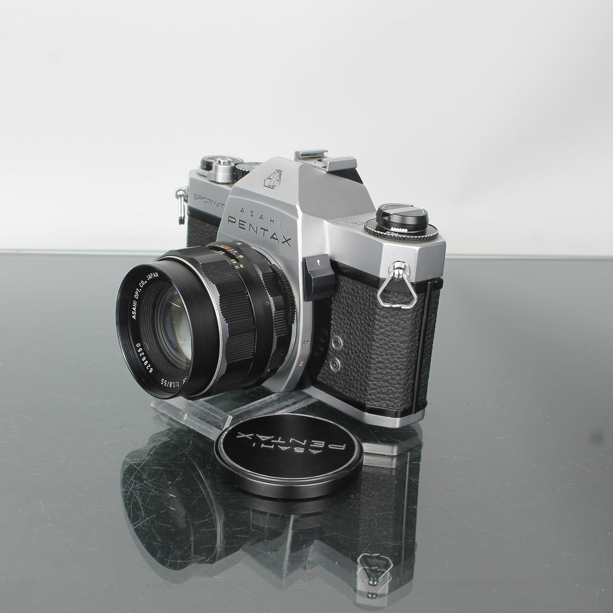 Pentax Spotmatic F + SMC Takumar 55mm f/1.8
