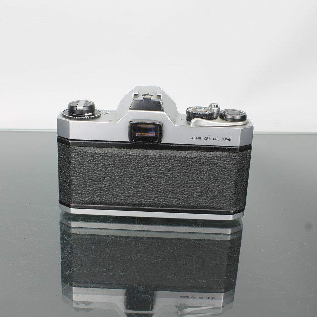 Pentax Spotmatic F + SMC Takumar 55mm f/1.8
