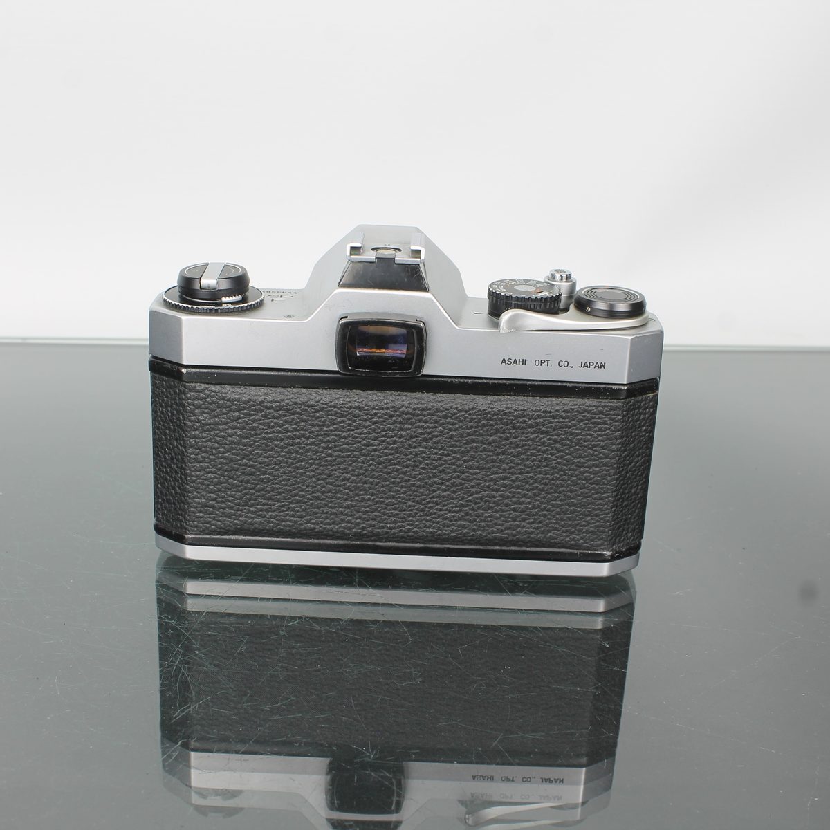 Pentax Spotmatic F + SMC Takumar 55mm f/1.8