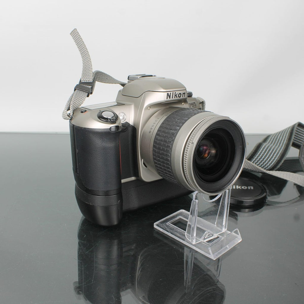 Nikon F65 + Nikon AF 28-80mm f/3.3-5.6