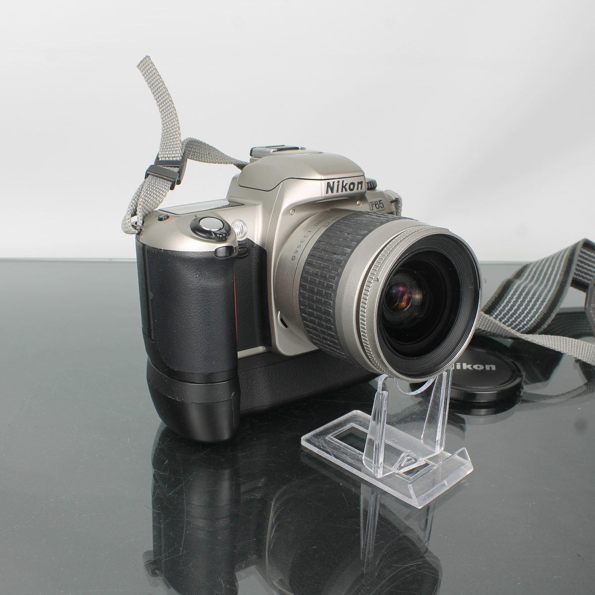 Nikon F65 + Nikon AF 28-80mm f/3.3-5.6