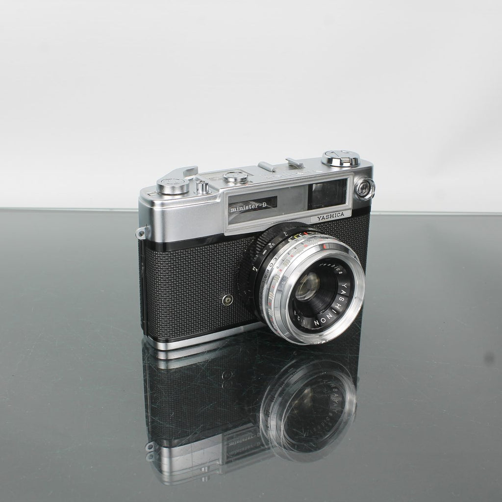 Yashica Minister-D
