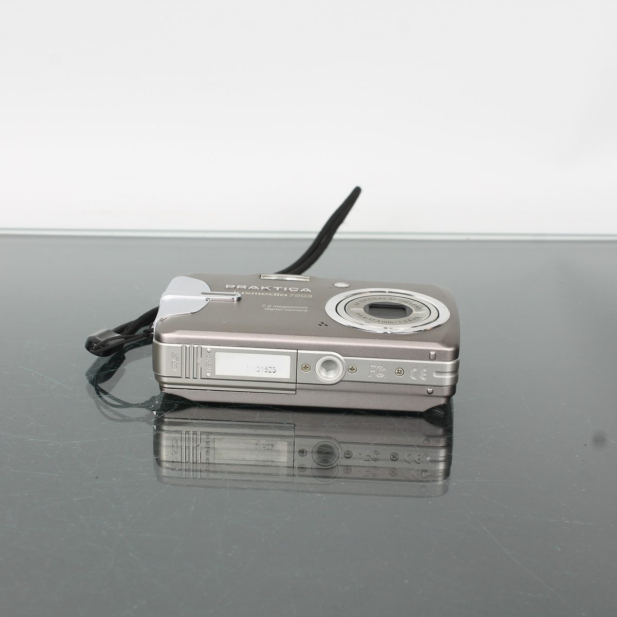 Praktica Luxmedia 7203