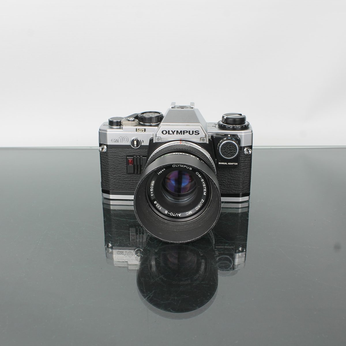 Olympus OM-10 + Olympus Auto-S 1:1.8 f=50mm