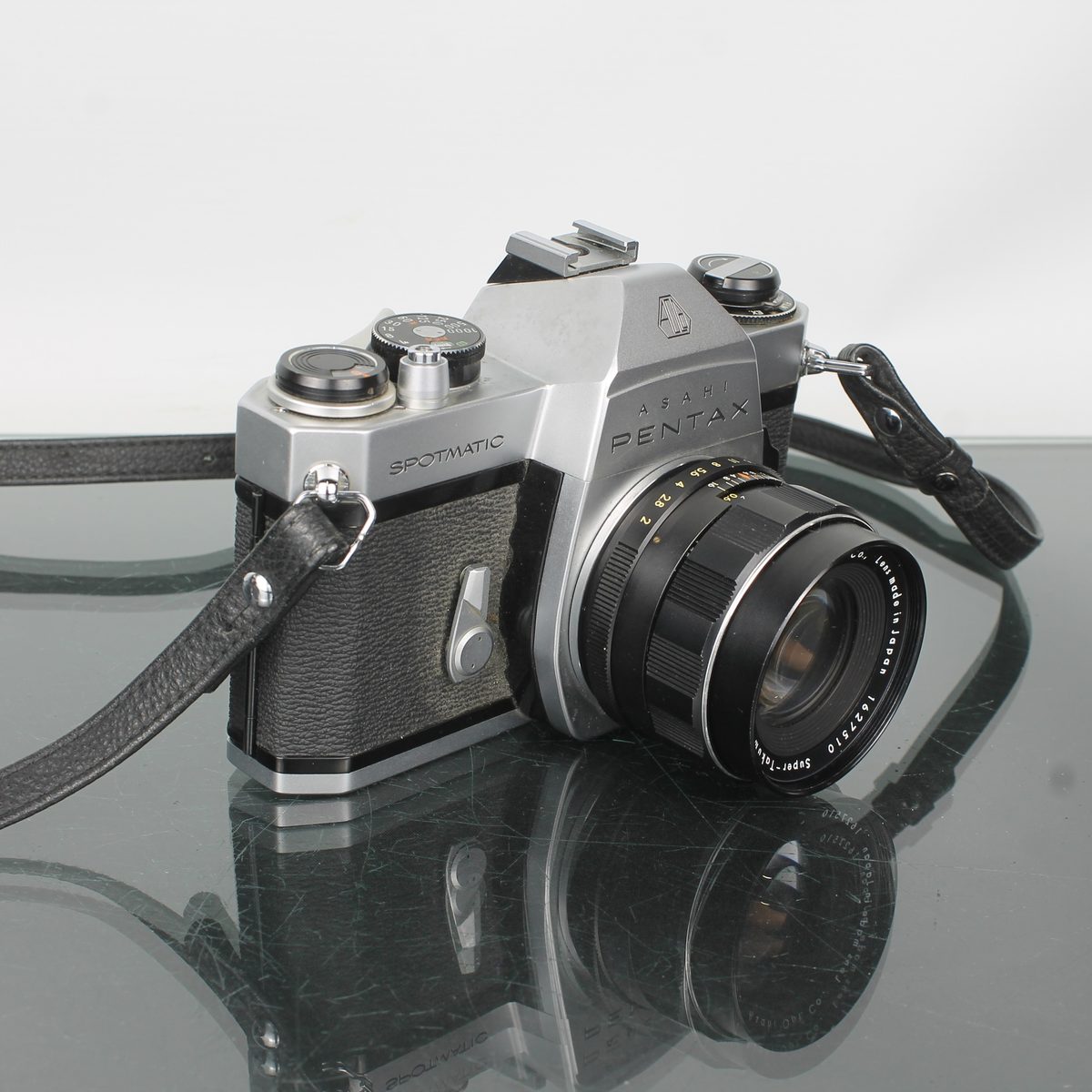 Pentax Spotmatic SP II + Super Takumar 1:2/55