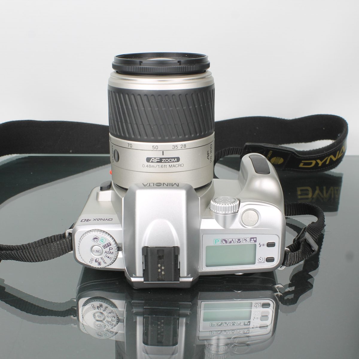 Minolta Dynax 40 + Minolta AF 28-100mm 1:3.5-5.6