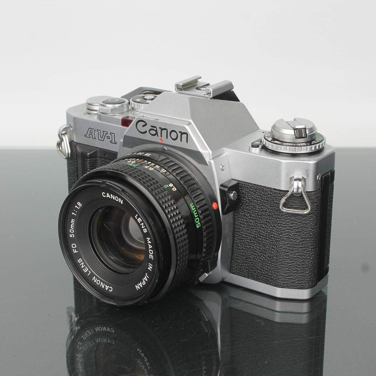 Canon AV-1 + Canon FD 50mm 1:1.8