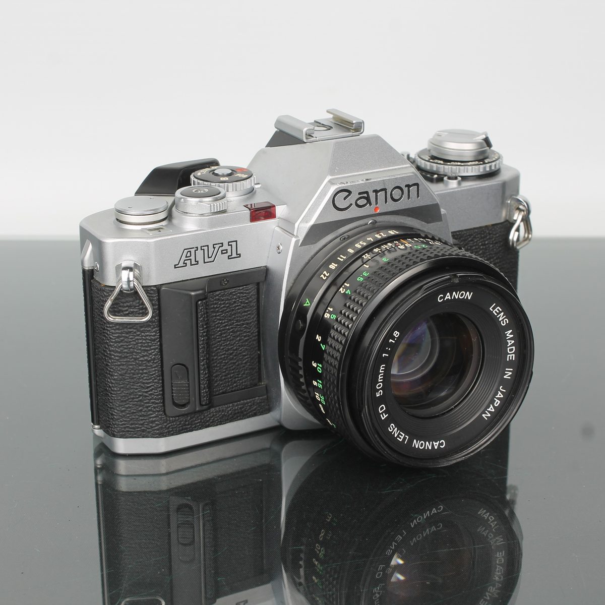 Canon AV-1 + Canon FD 50mm 1:1.8