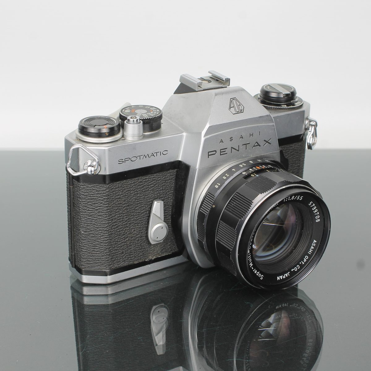 Asahi Pentax Spotomatic + Takumar 1:1.8/55