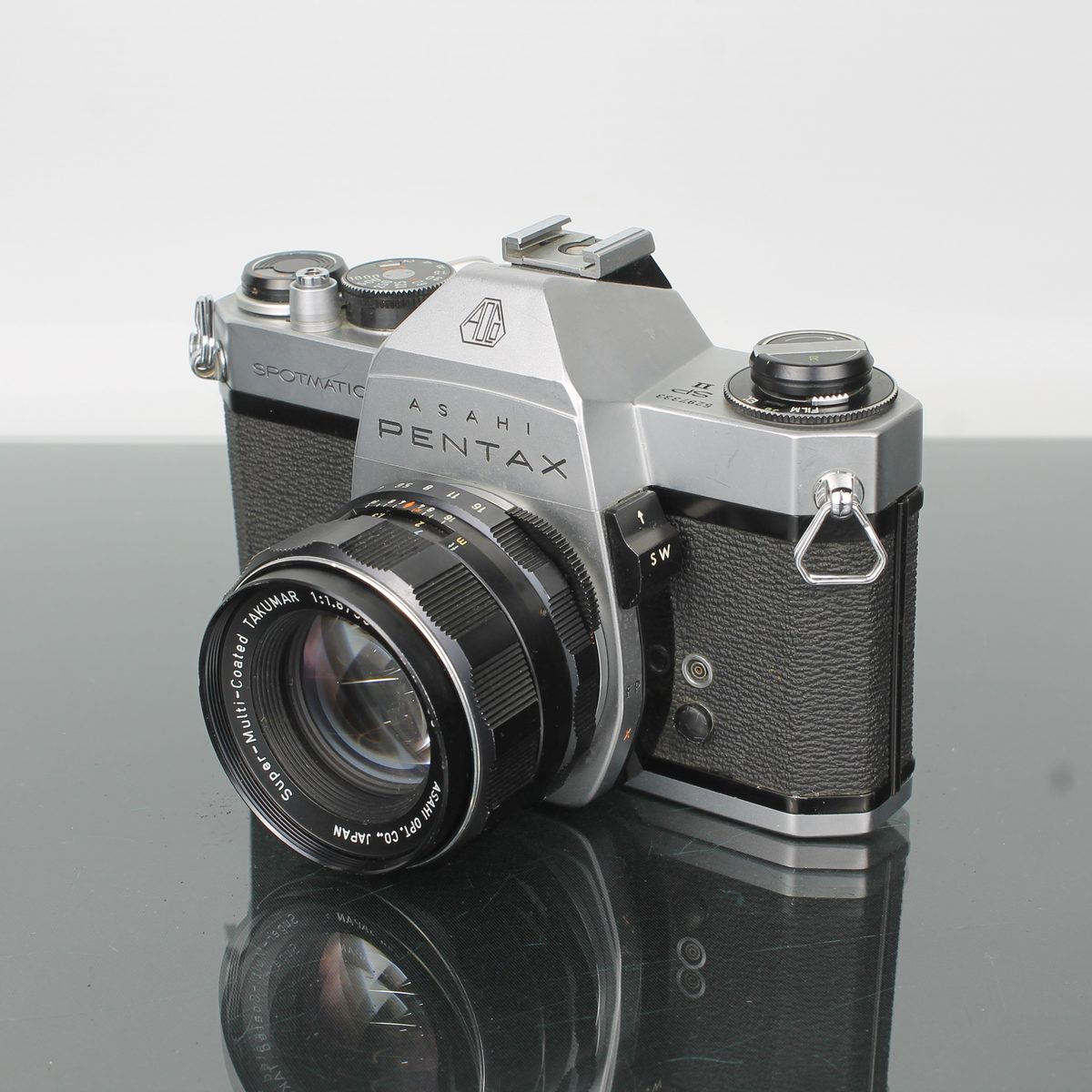 Asahi Pentax Spotomatic + Takumar 1:1.8/55