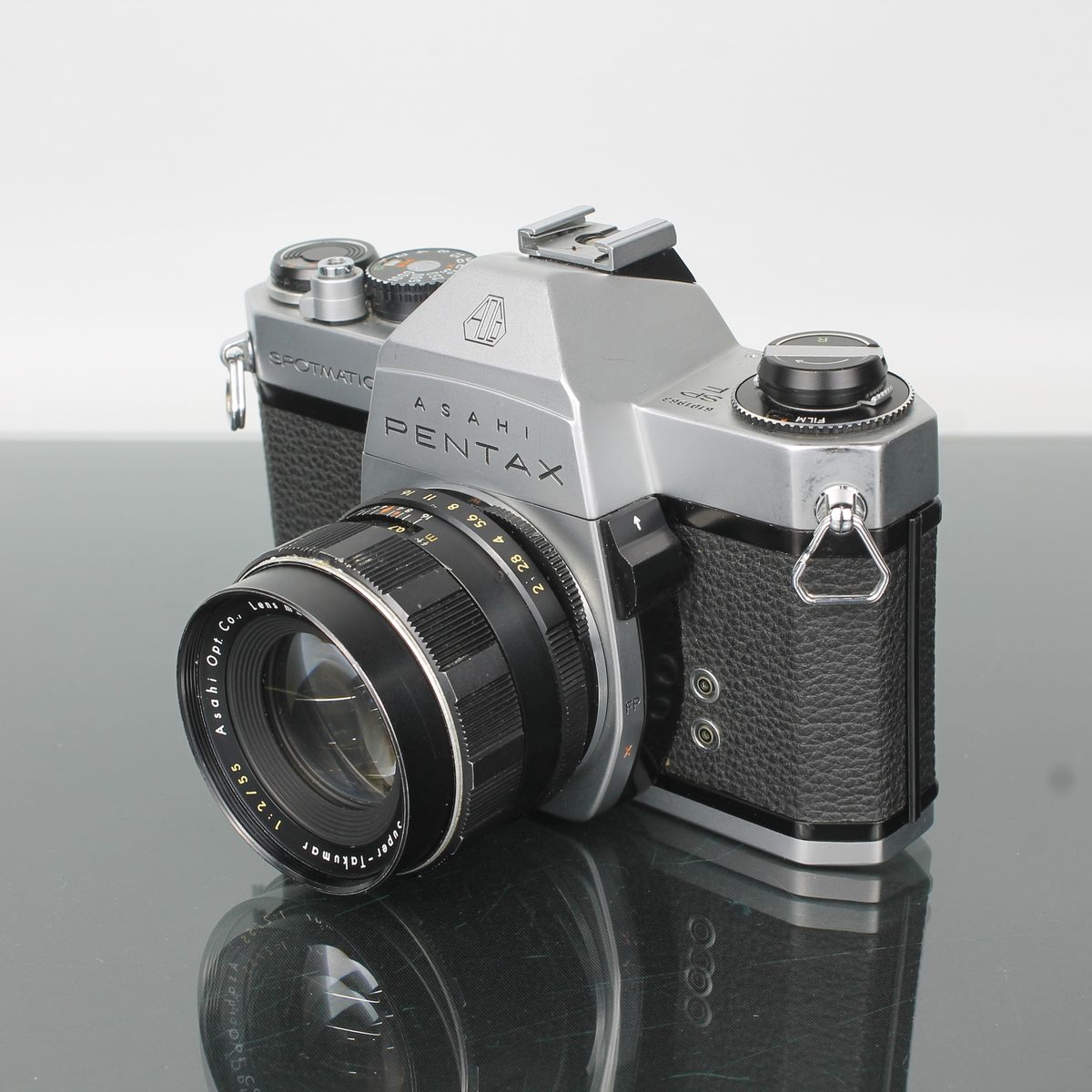 Asahi Pentax Spotmatic F + Super-Takumar 55mm f/2