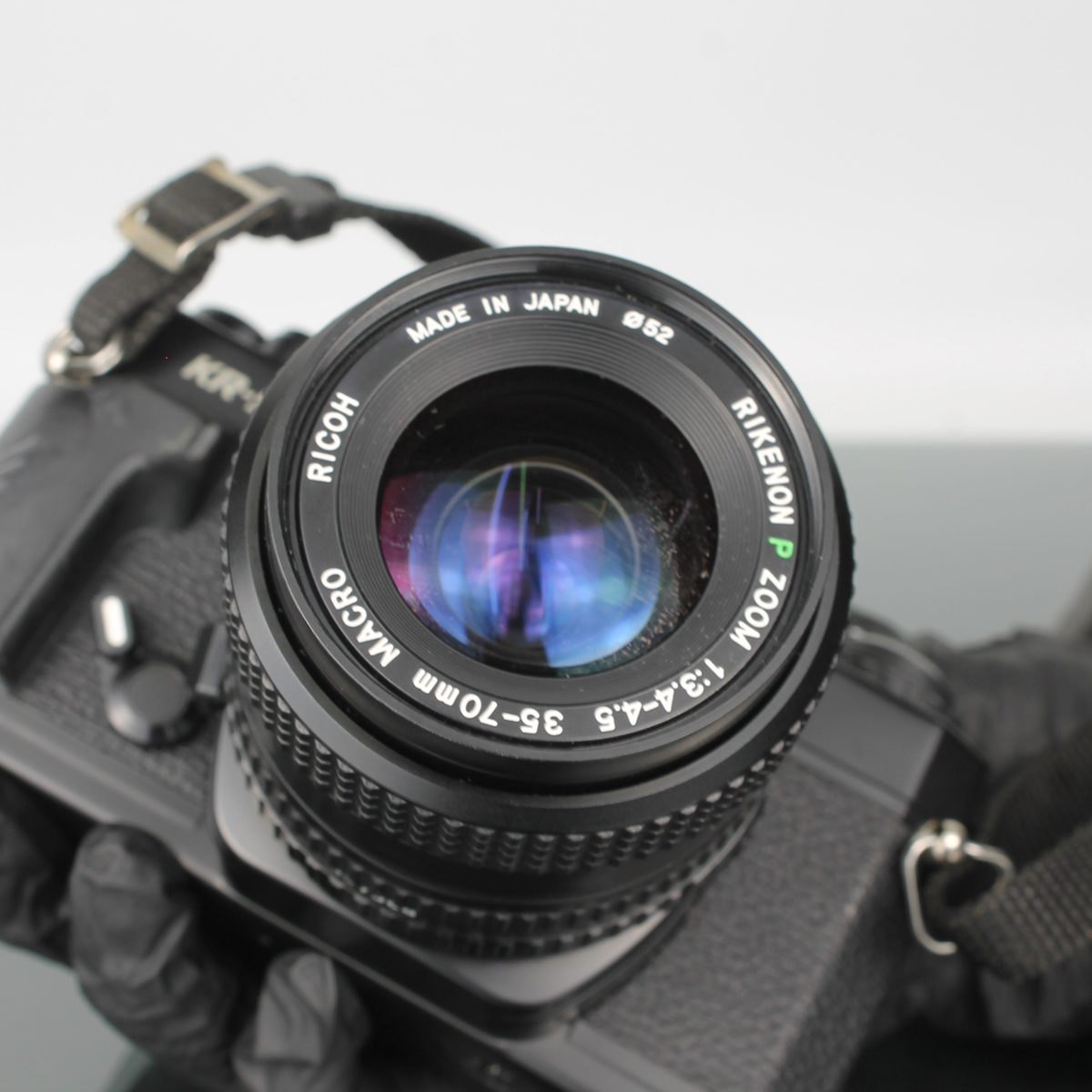 Ricoh KR-5 Super II + Ricoh P 1:3.4-4.5 35-70mm