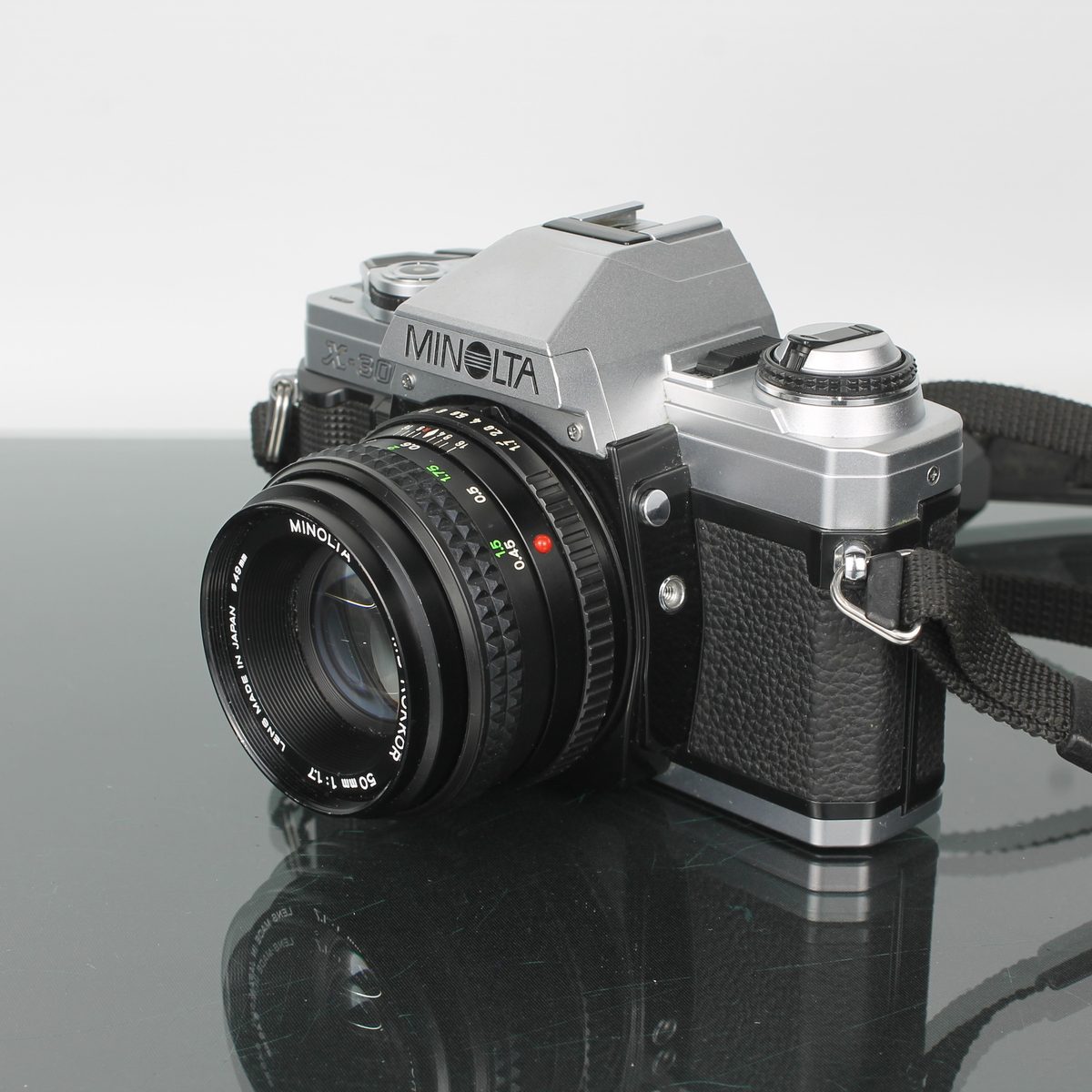 Minolta X-300 + Minolta MD 50mm 1:1.7