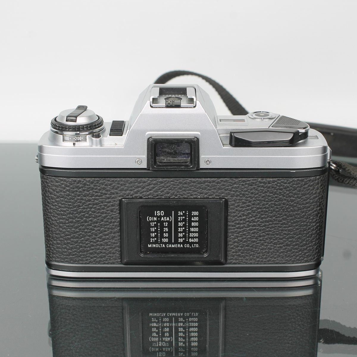 Minolta X-300 + Minolta MD 50mm 1:1.7