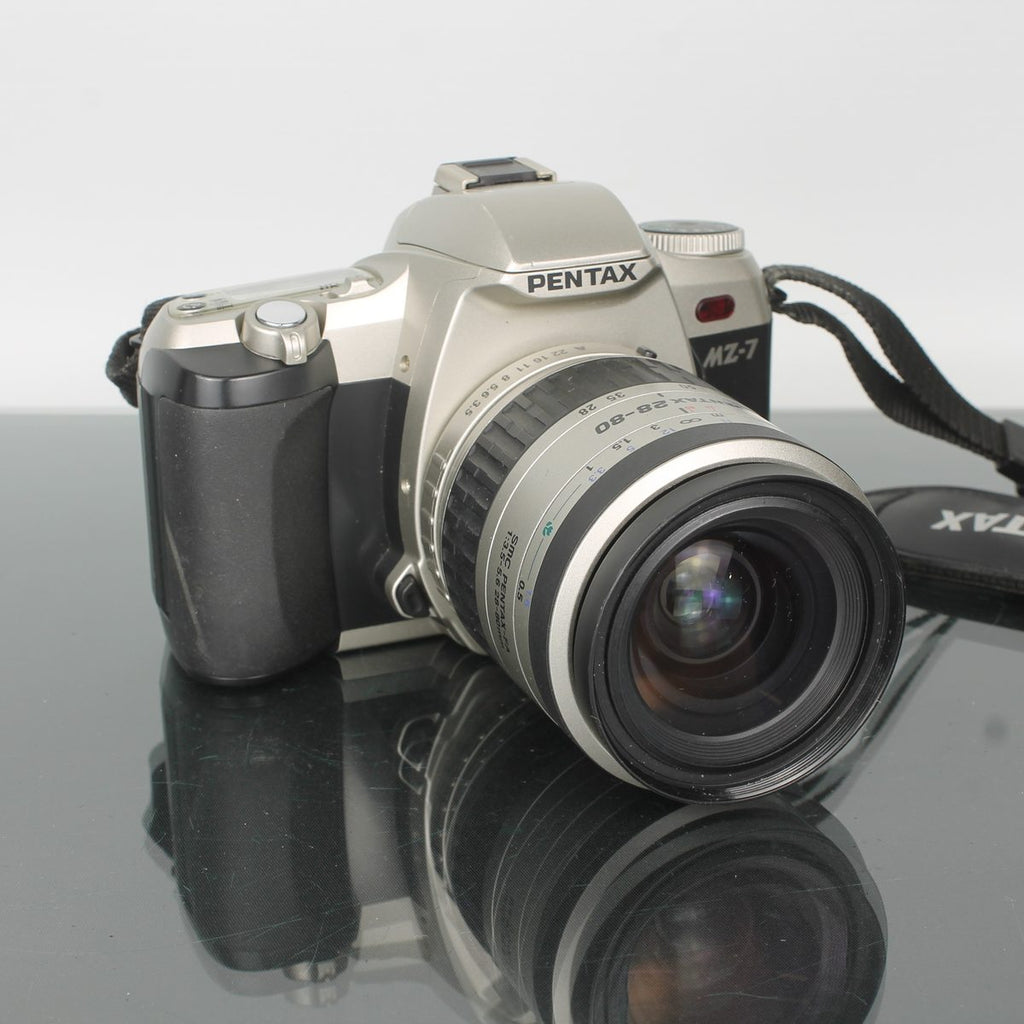 Pentax MZ-7 + Pentax 28-80