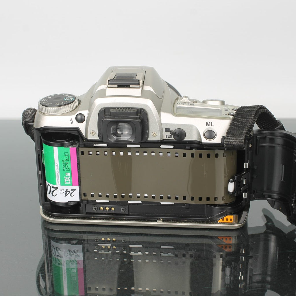 Pentax MZ-7 + Pentax 28-80