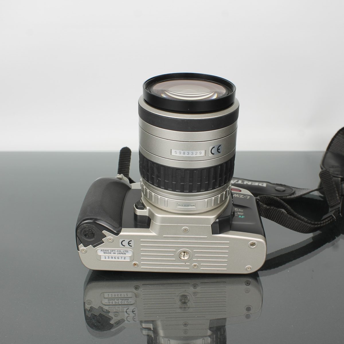 Pentax MZ-7 + Pentax 28-80