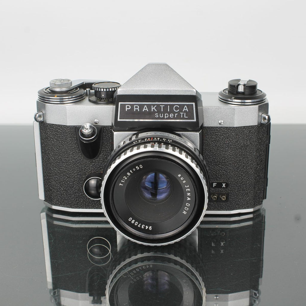 Praktica Super TL + aus Jena DDR 2.8/50mm