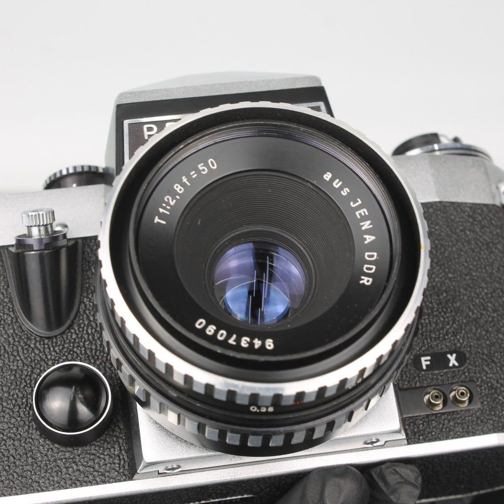 Praktica Super TL + aus Jena DDR 2.8/50mm