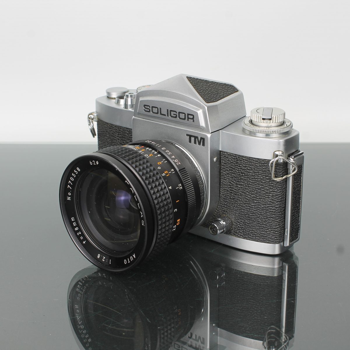 Soligor TM + Pallas 28mm f/2.8