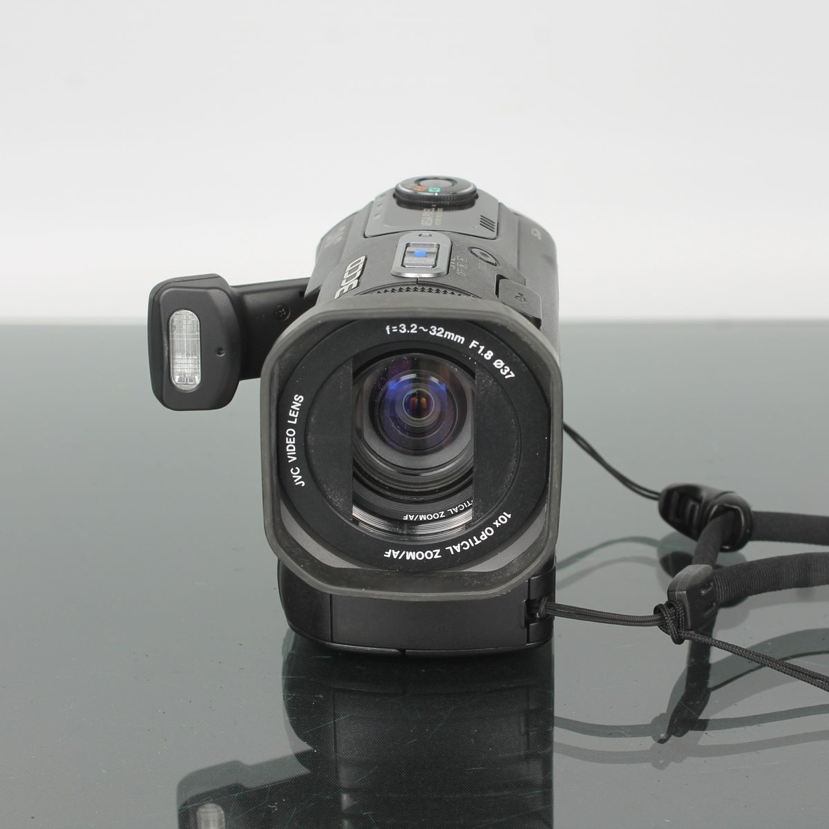 JVC 3CCD GZ-MC500E