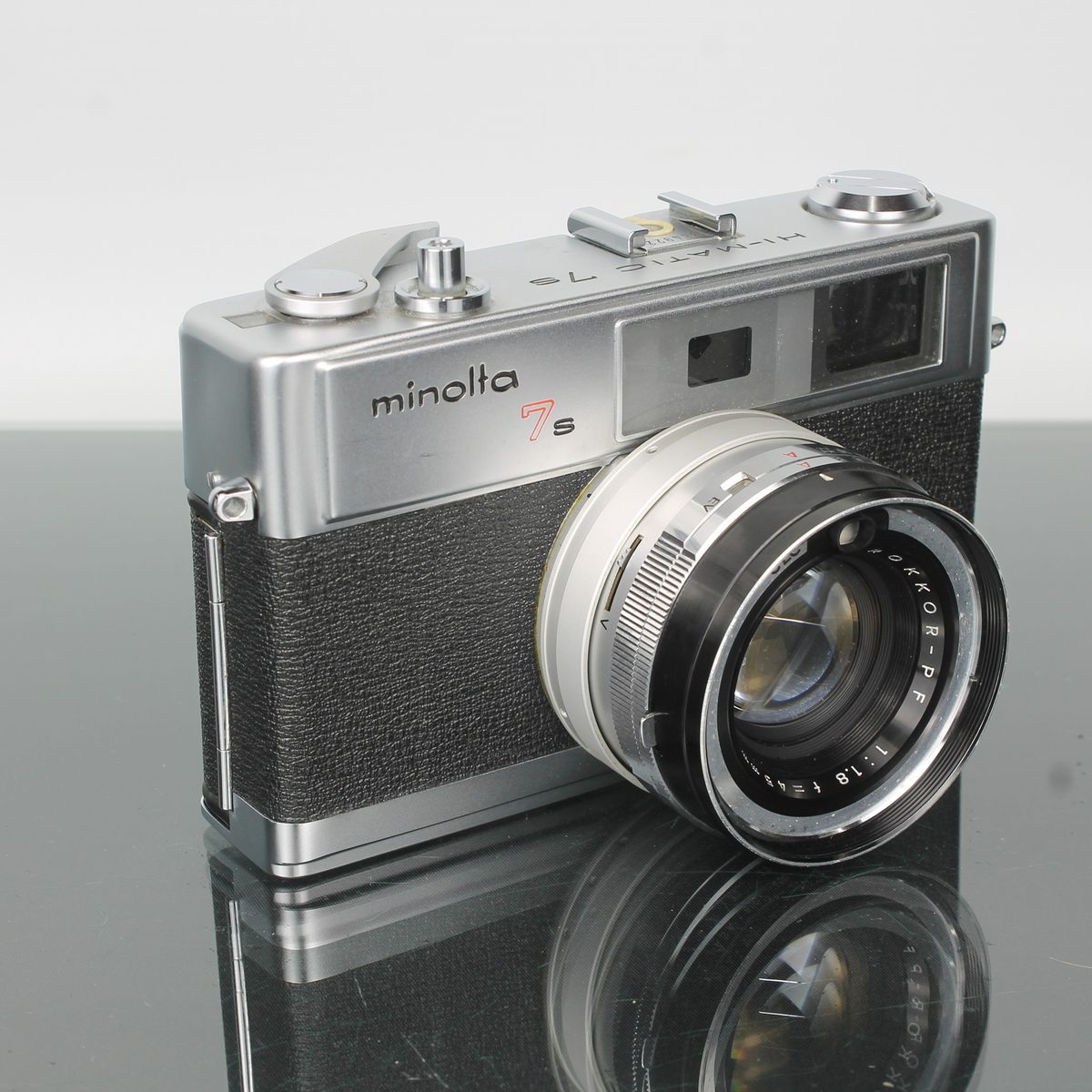 Minolta Hi-Matic 7s + Minolta Rokkor-PF 1:1.8 f=45mm