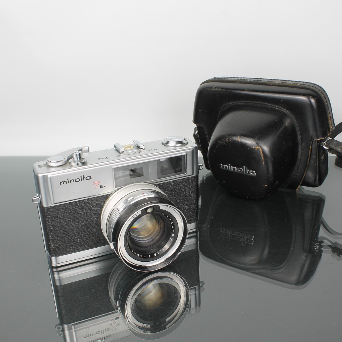 Minolta Hi-Matic 7s + Minolta Rokkor-PF 1:1.8 f=45mm