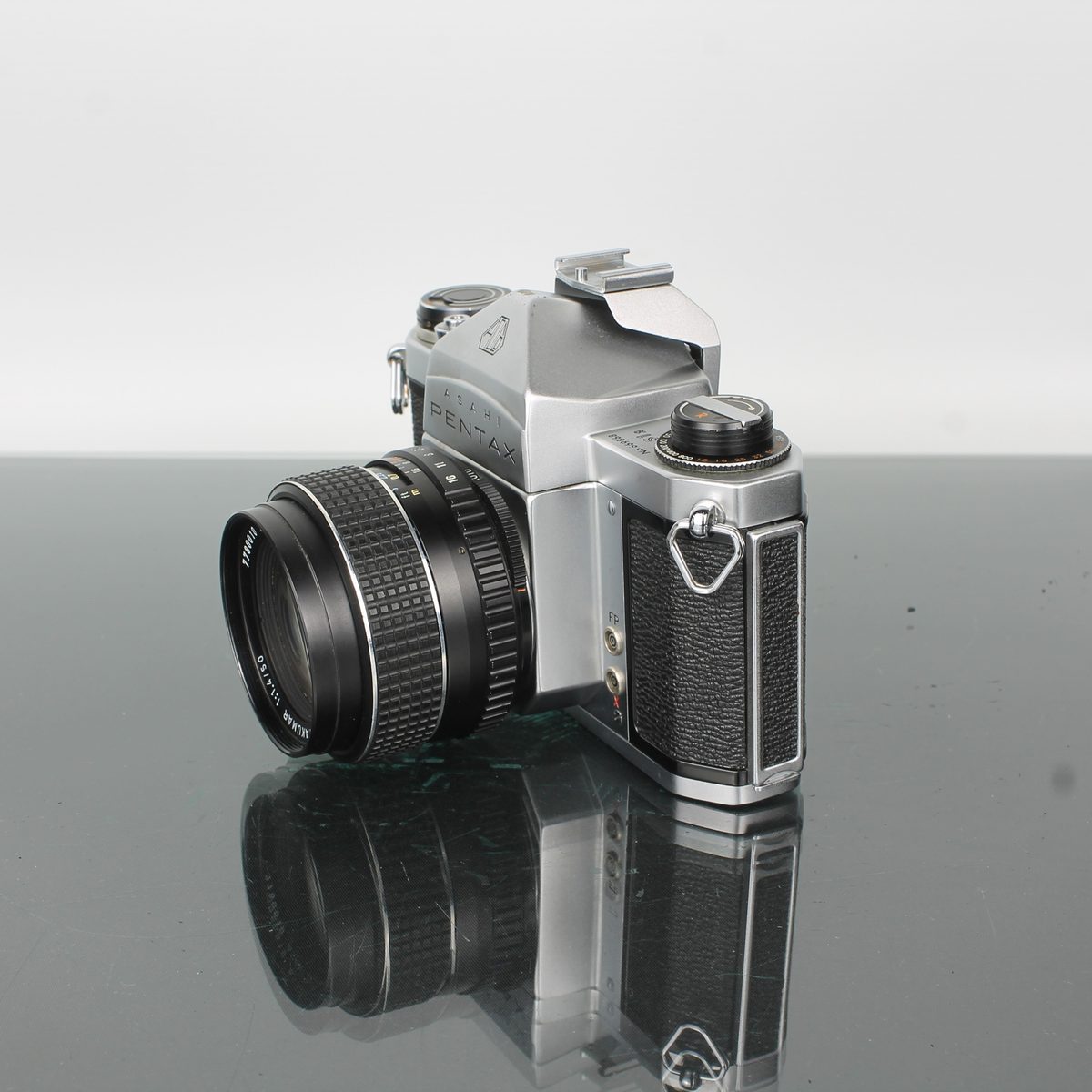 Asahi Pentax + SMC Takumar 1:1.4/50