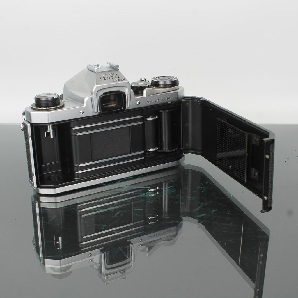 Asahi Pentax + SMC Takumar 1:1.4/50