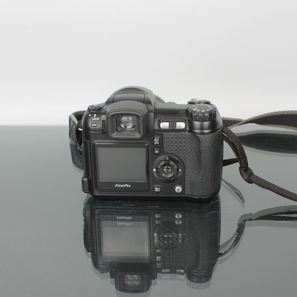 Fujifilm FinePix S5600