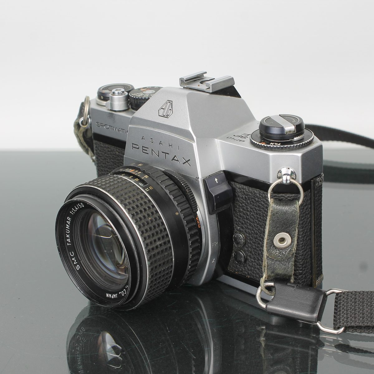 Asahi Pentax Spotmatic F SLR-camera met SMC Takumar 50mm f/1.4