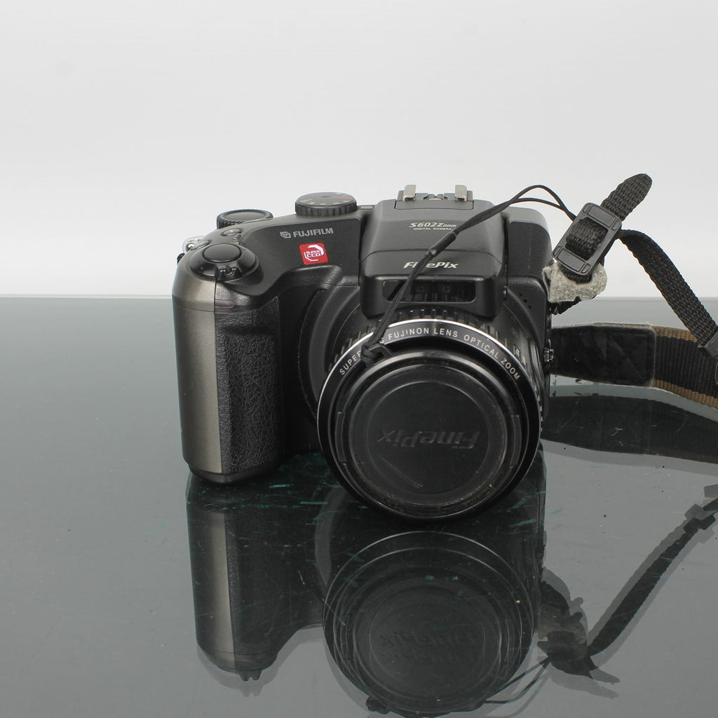 Fujifilm FinePix S602 Zoom