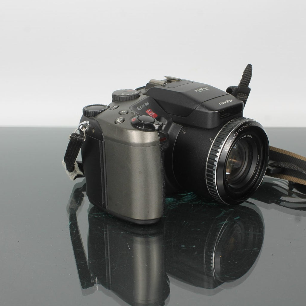 Fujifilm FinePix S602 Zoom