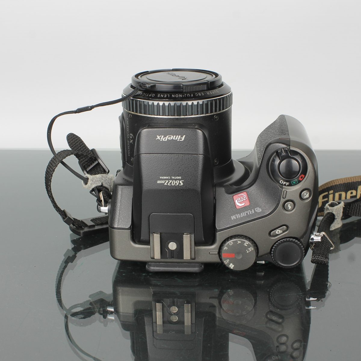 Fujifilm FinePix S602 Zoom