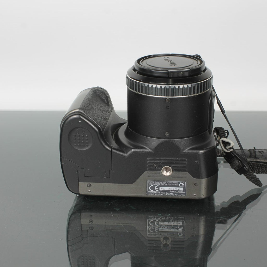 Fujifilm FinePix S602 Zoom