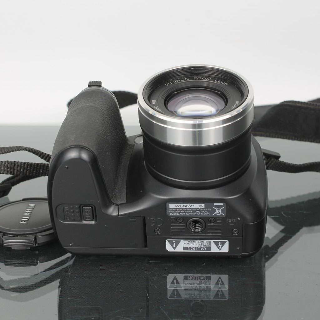 Fujifilm FinePix S5700