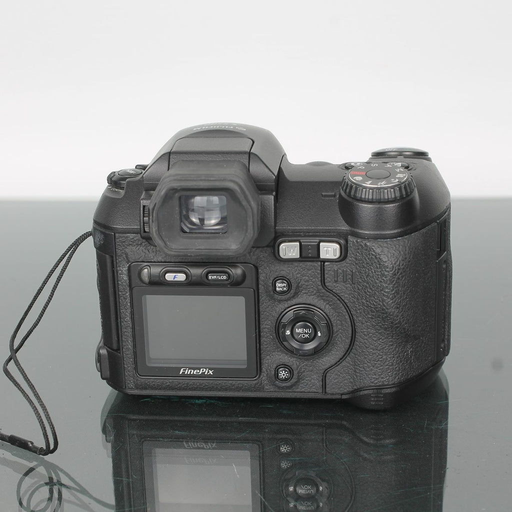 FUJIFILM S5500