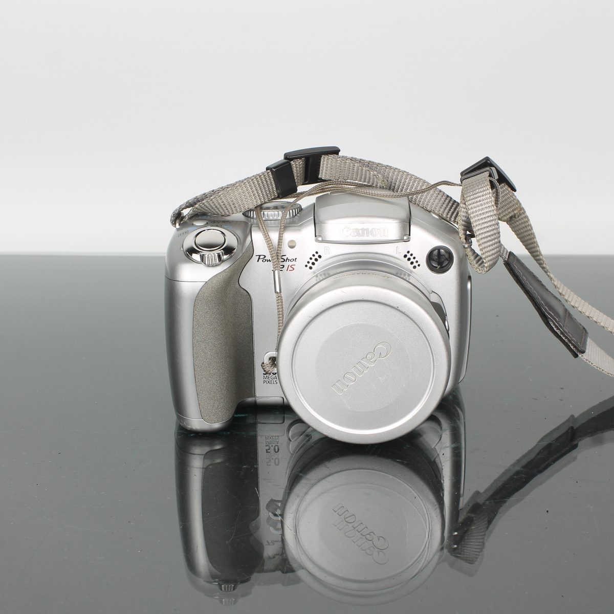 Canon PowerShot S2 IS