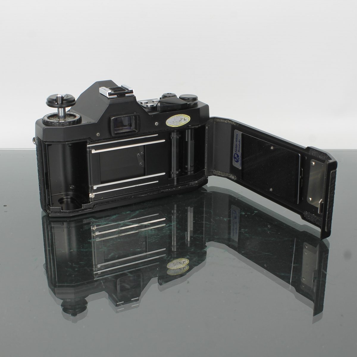 Cosina CT7 35mm SLR Camera with 50mm f/1.8 K-Mount Lens – Dutch|Thrift