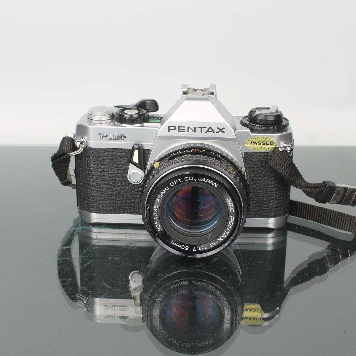 Pentax MG