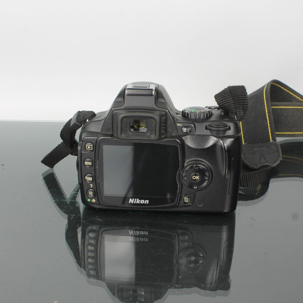 Nikon D40X