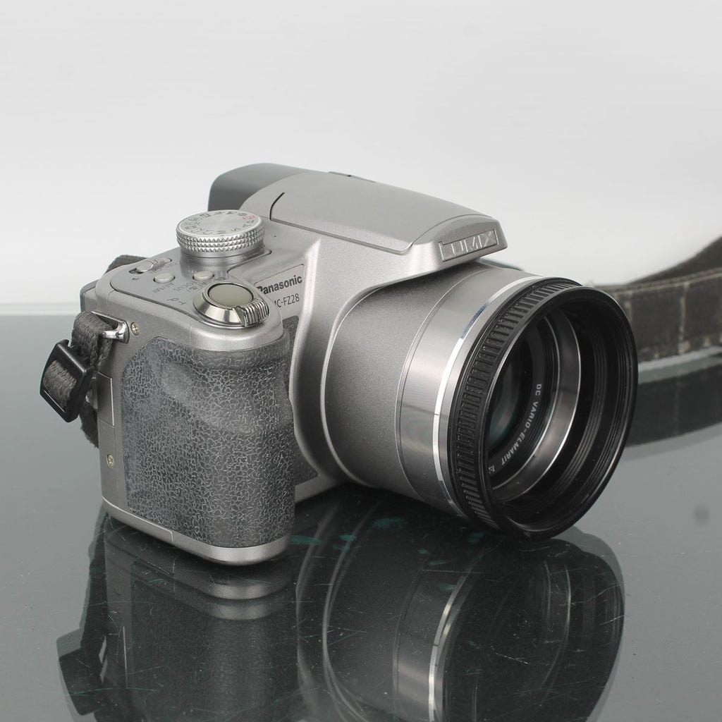 Panasonic Lumix DMC-FZ28