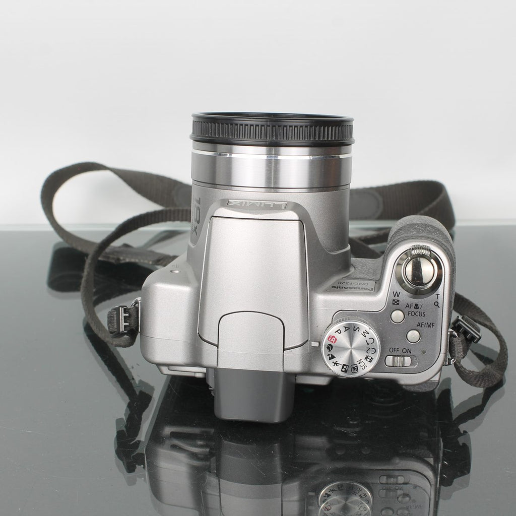 Panasonic Lumix DMC-FZ28