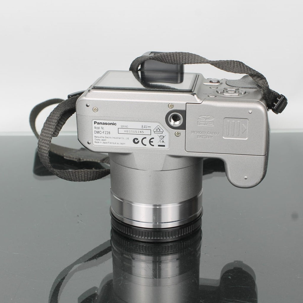 Panasonic Lumix DMC-FZ28