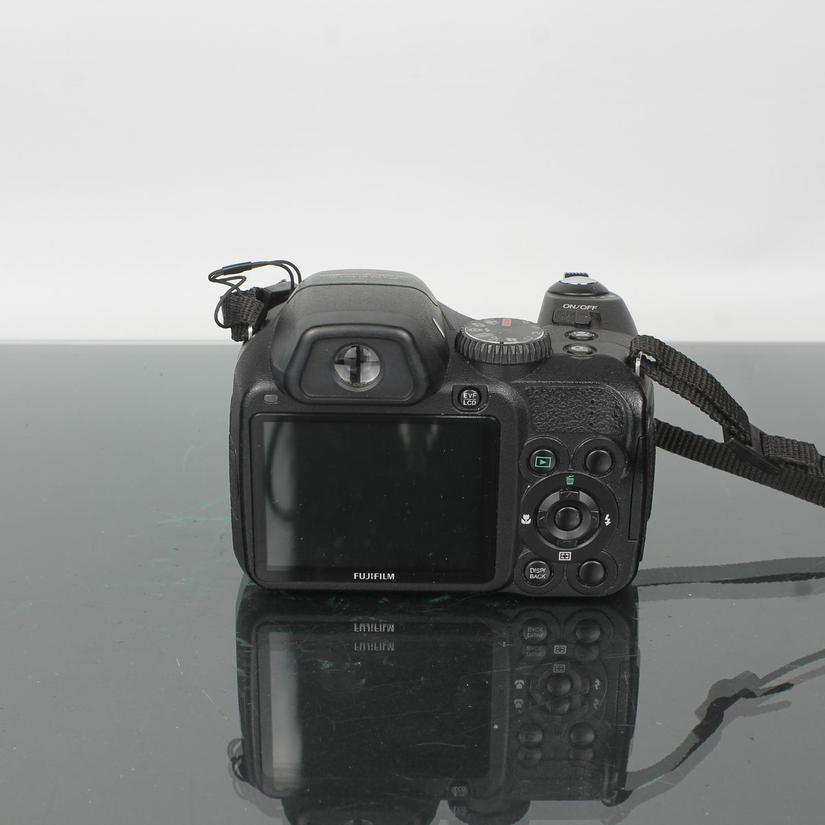 Fujifilm FinePix S2000HD
