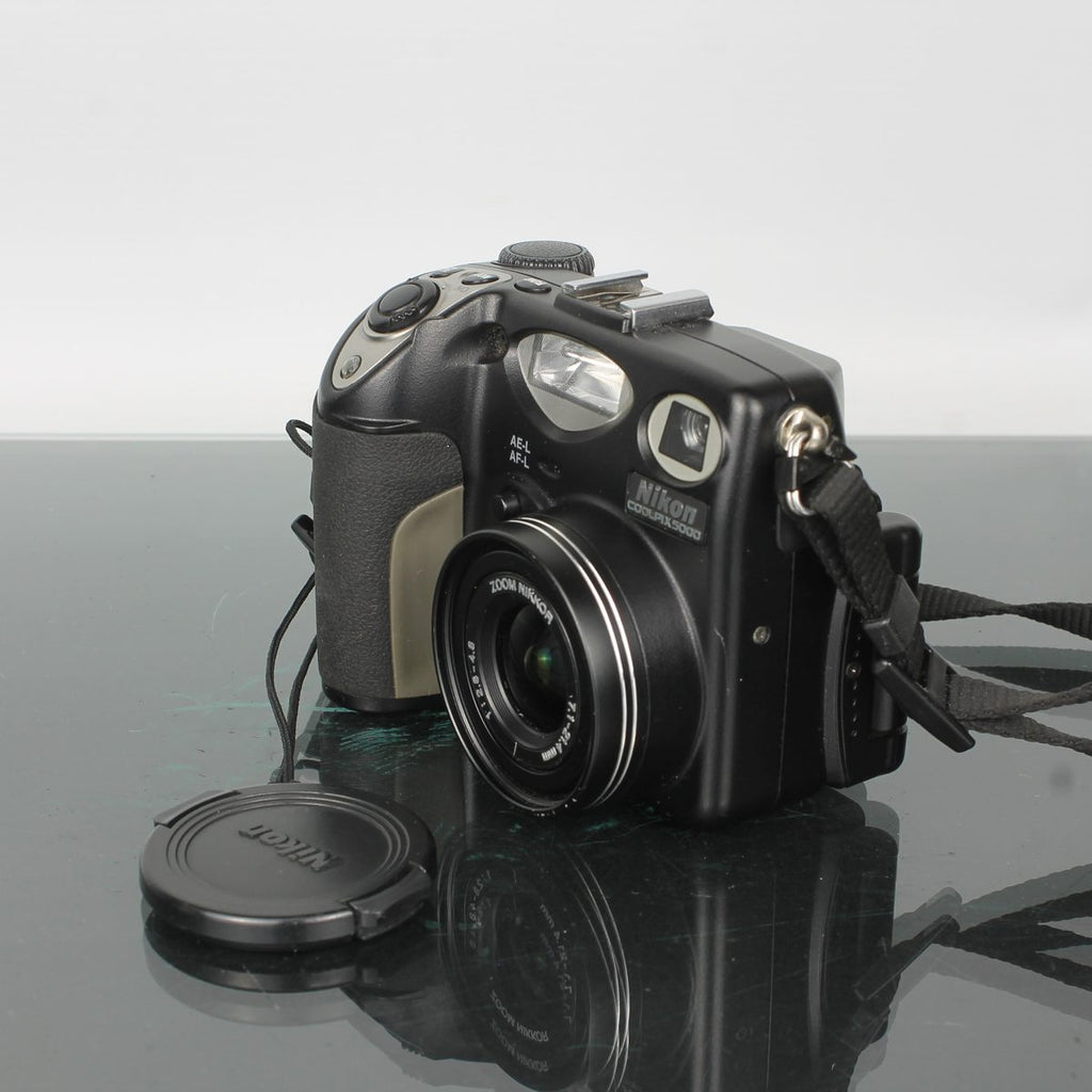 Nikon COOLPIX 5000