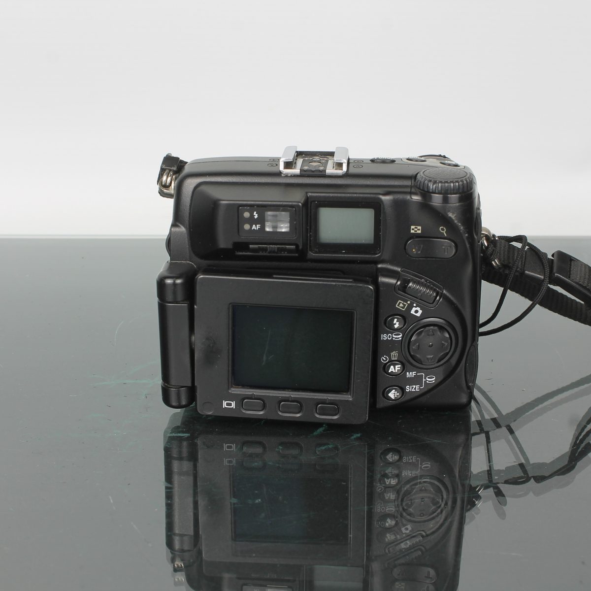 Nikon COOLPIX 5000 Digital Compact Camera - Vintage Prosumer
