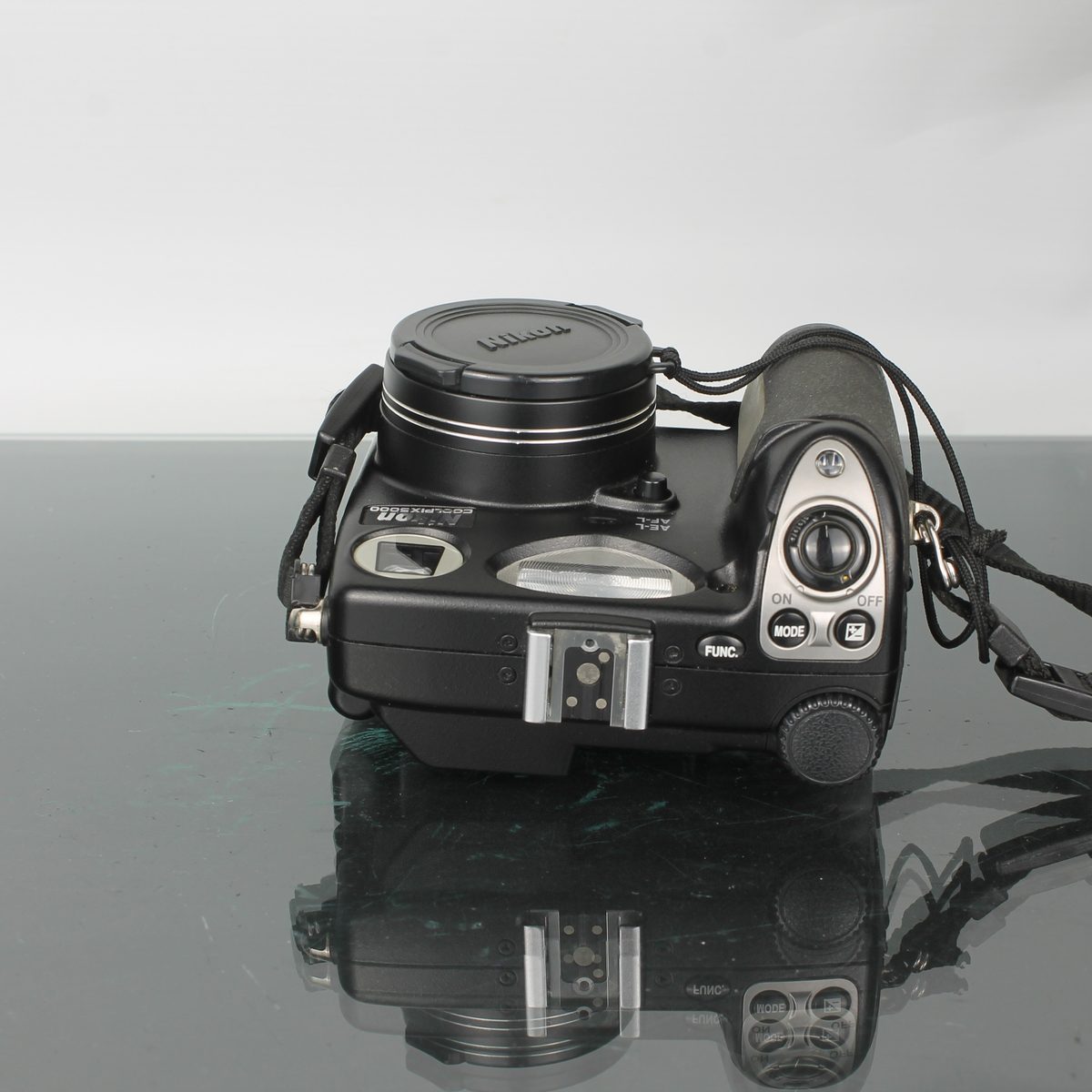 Nikon COOLPIX 5000 Digital Compact Camera - Vintage Prosumer