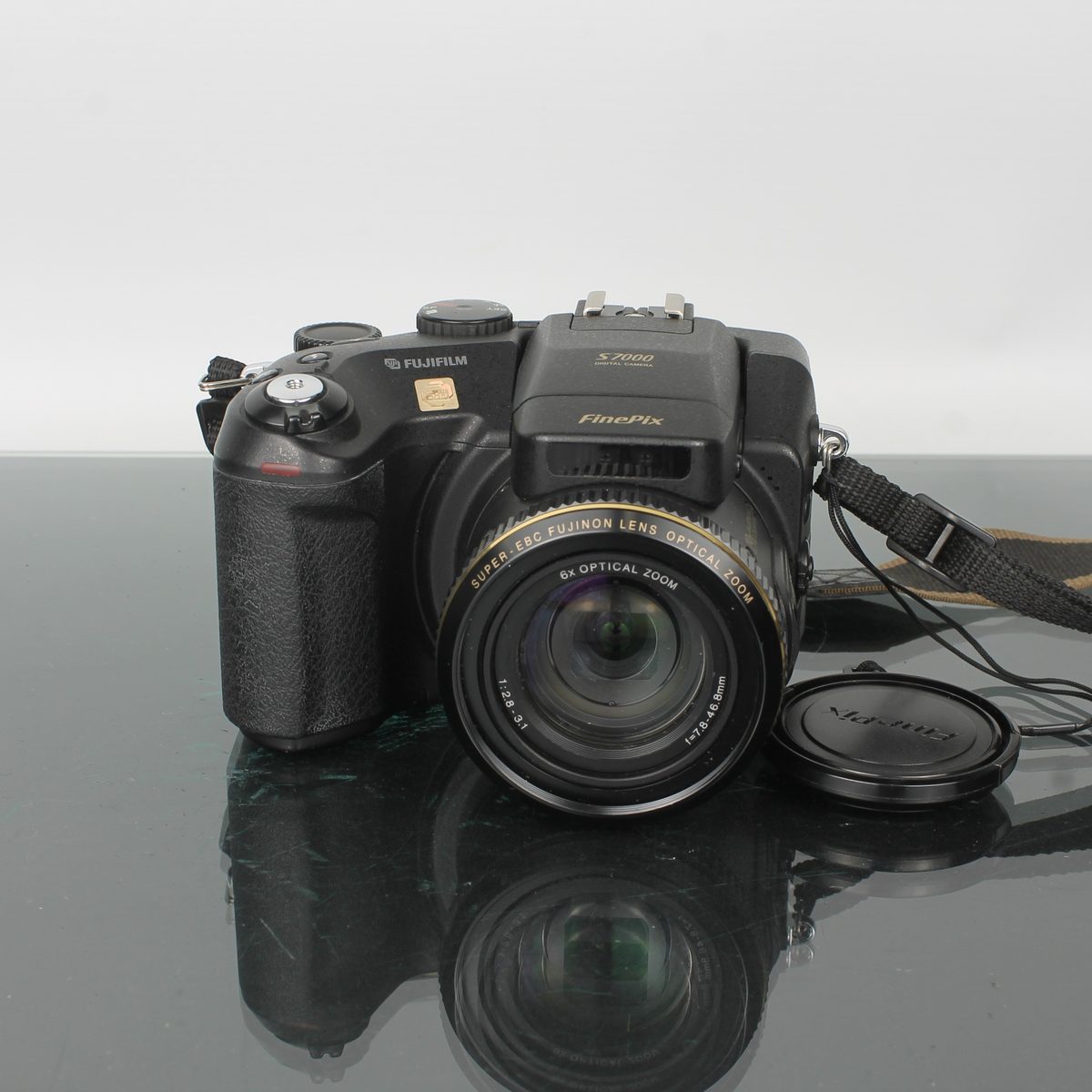 FinePix S7000